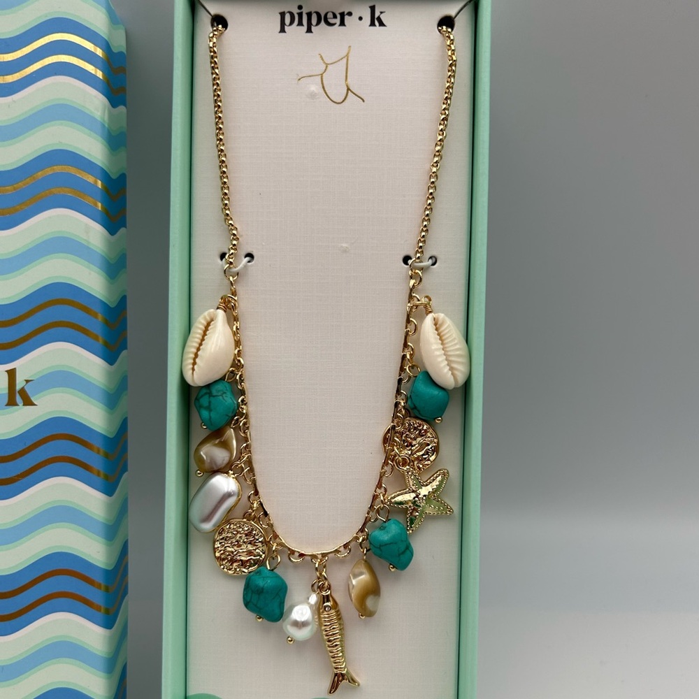 *New* Piper K Reconstituted Turquoise & Natural Shell Gold Toned Charm Necklace - Picture 3 of 7